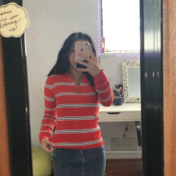 Striped long sleeve🤍 - Picture 4 of 4